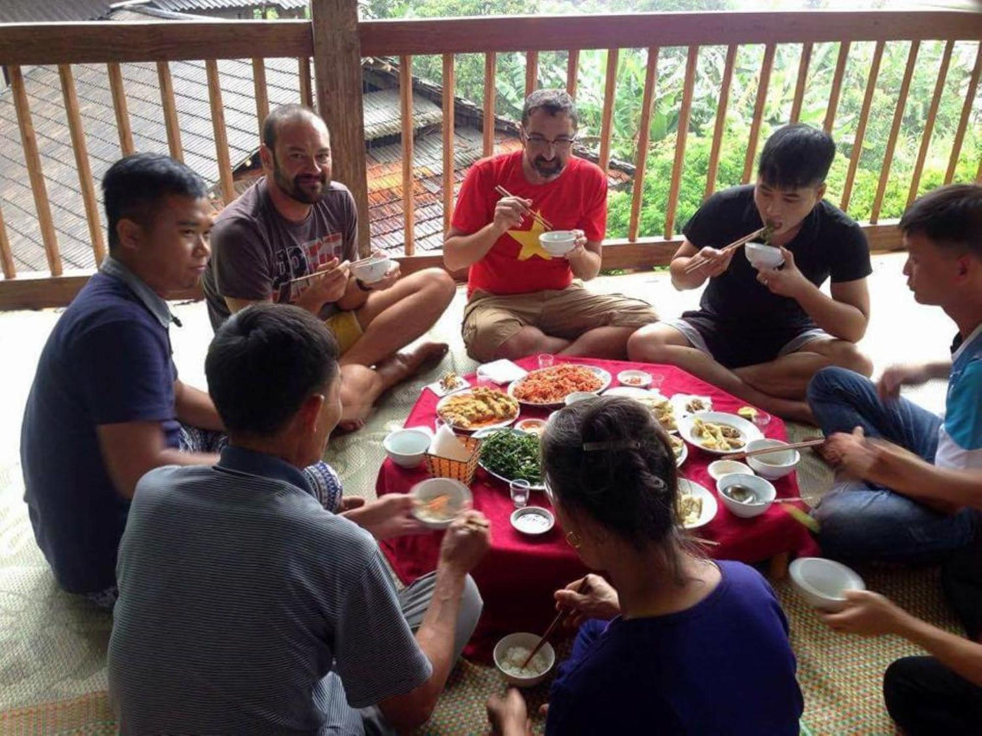 Duy Tuyen Ba Be Homestay Free Bbq Bac Kan Zewnętrze zdjęcie